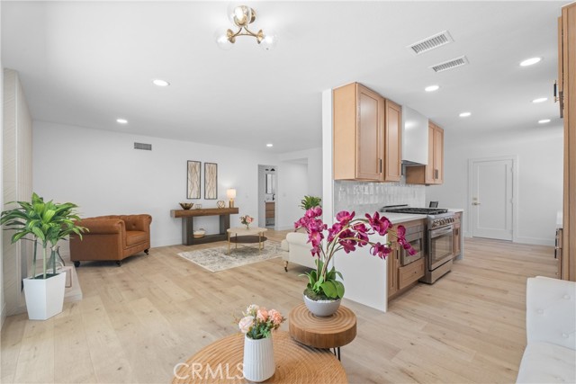 Property photo of 6611 Pickett AV