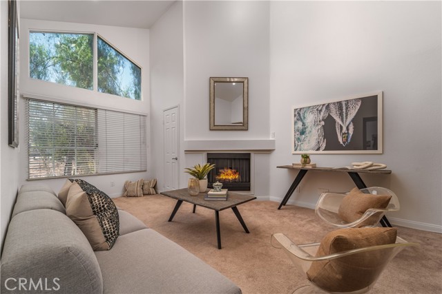 Photo of 5515 Canoga Av