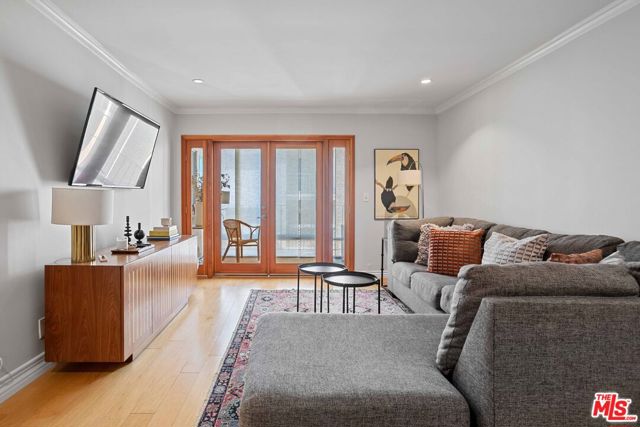 Property photo of 705 Westmount DR