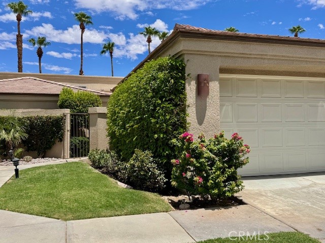 Property photo of 76238 Honeysuckle DR
