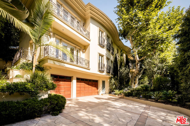 Property photo of 1350 Benedict Canyon DR