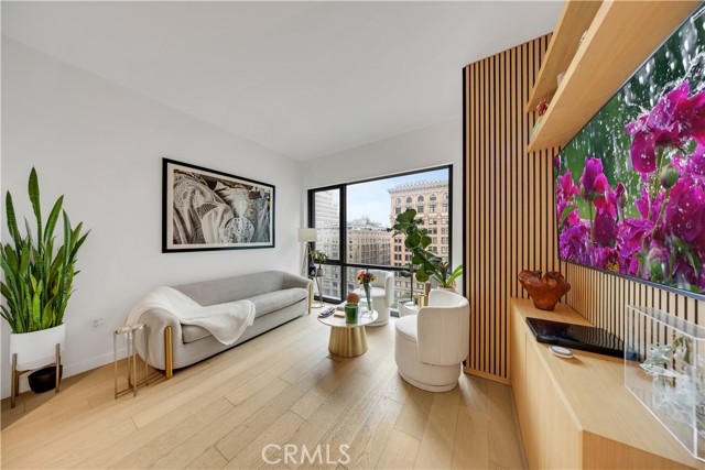 Property photo of 400 S Broadway