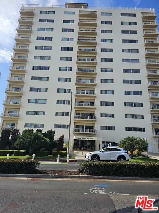 Property photo of 101 California AV