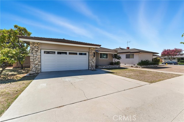 Property photo of 1401 W Beverly TE