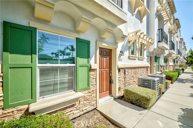 Property photo of 1234 S Macduff ST