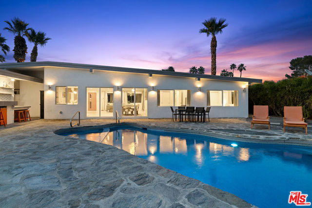 Property photo of 74085 Setting Sun TR