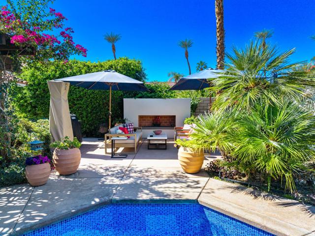 Property photo of 128 Courtside DR