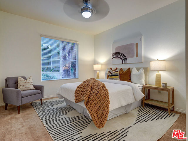 Photo of 6020 S Seabluff Dr