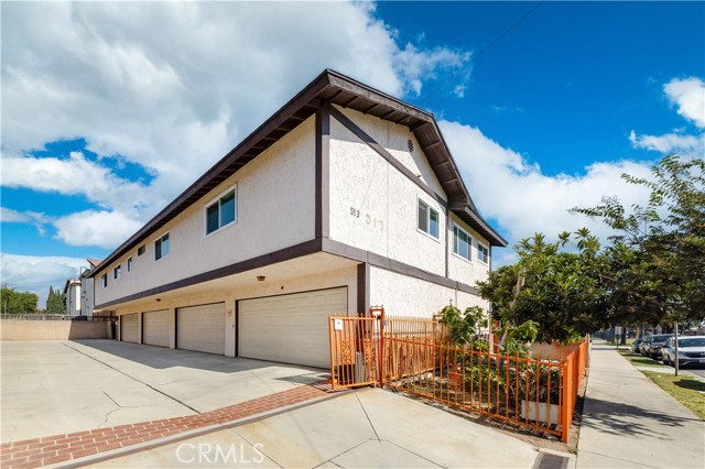 Property photo of 513 W Emerson