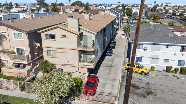 Property photo of 1611 W 208th