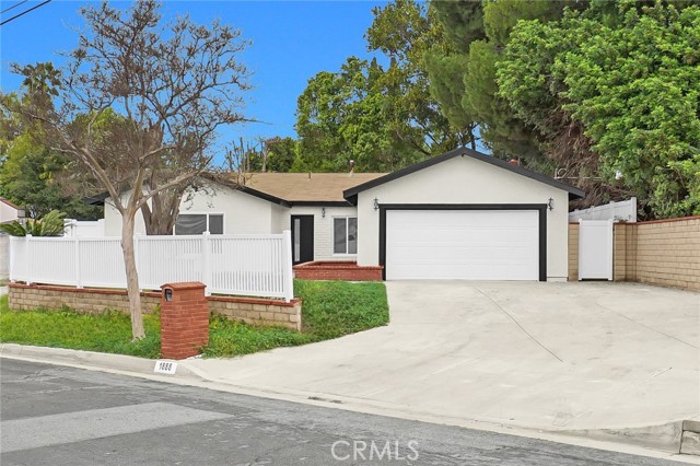 Photo of 1888 Valencia