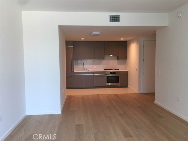 Property photo of 889 Francisco ST