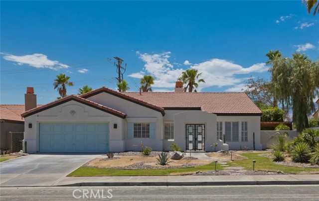 Property photo of 1105 E Via Via San Michael RD