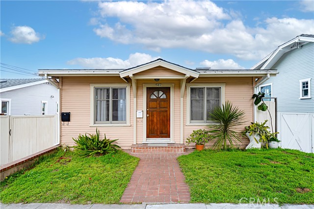 Property photo of 521 S Francisca AV