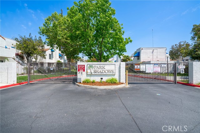 Property photo of 504 Park Shadow CT