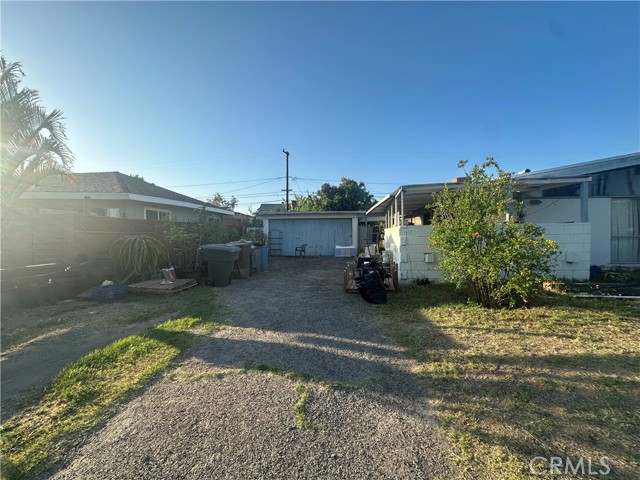 Property photo of 2329 E Paradise RD