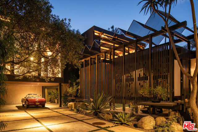 Property photo of 9031 Hollywood Hills RD