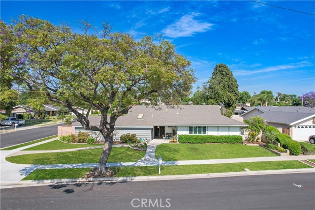 Property photo of 14242 Clarissa LN