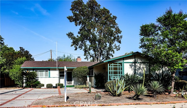 Photo of 1230 N Mountain Av