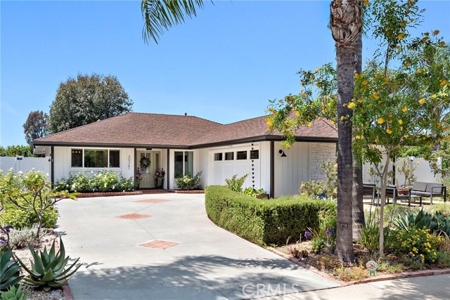 Property photo of 30361 Via Alcazar AV