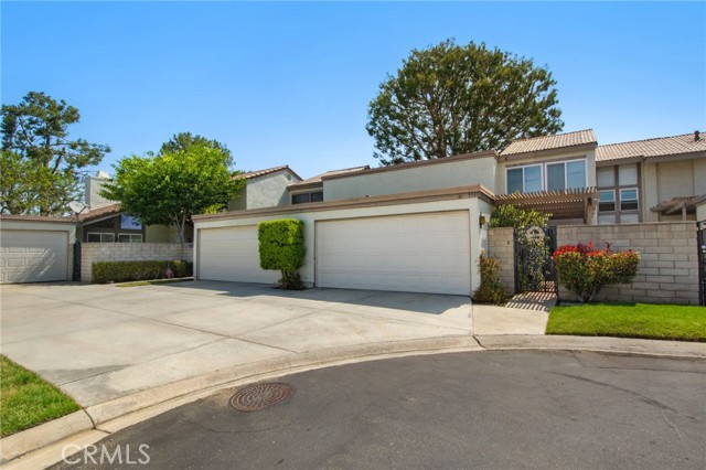 Property photo of 5540 E Vista Del Este