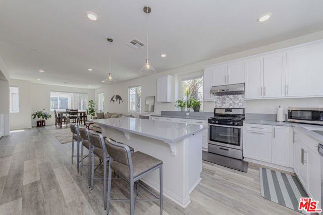 Property photo of 14424 Lily LN