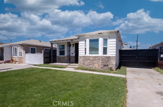 Photo of 3831 Walnut Av