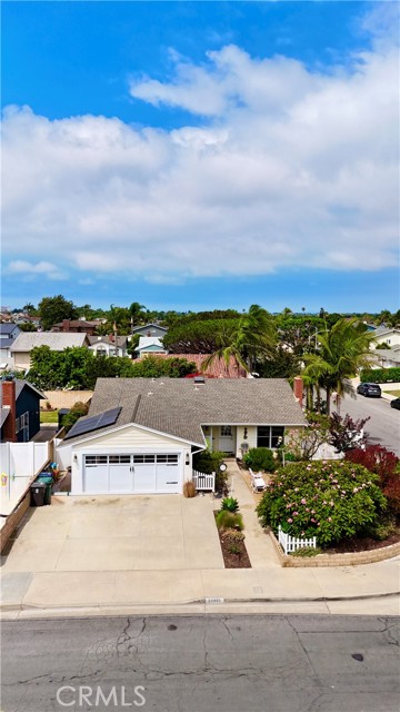 Property photo of 20801 Crestview LN
