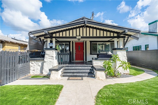 Property photo of 765 E 52nd PL