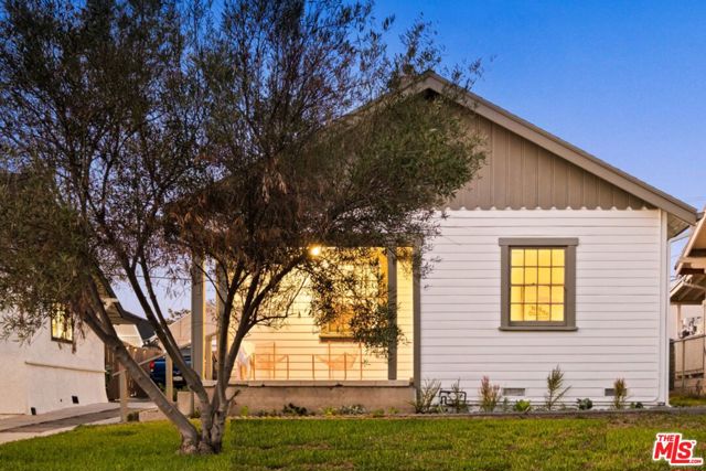 Property photo of 5051 Buchanan ST