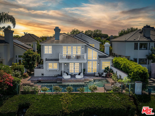 Property photo of 19382 Woodlands DR