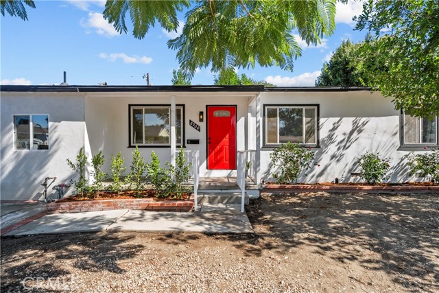 Property photo of 8900 Hazeltine Ave