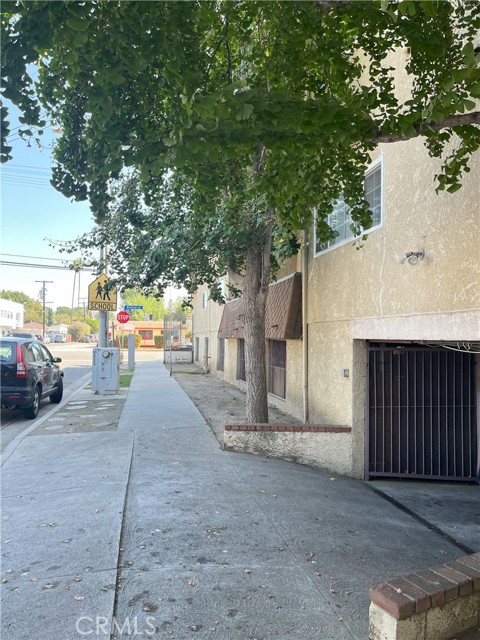 Property photo of 6255 Woodman