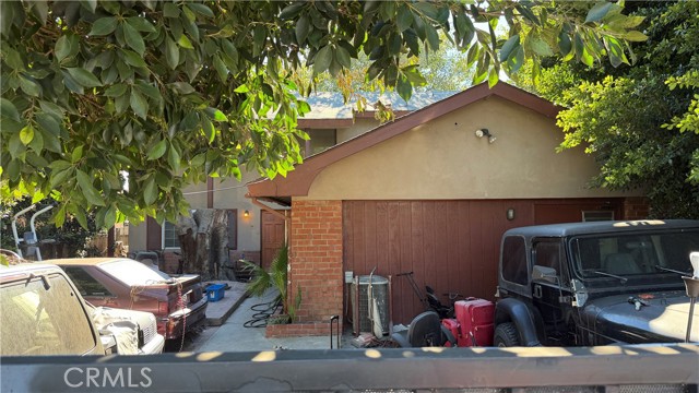 Property photo of 14840 Hartland ST