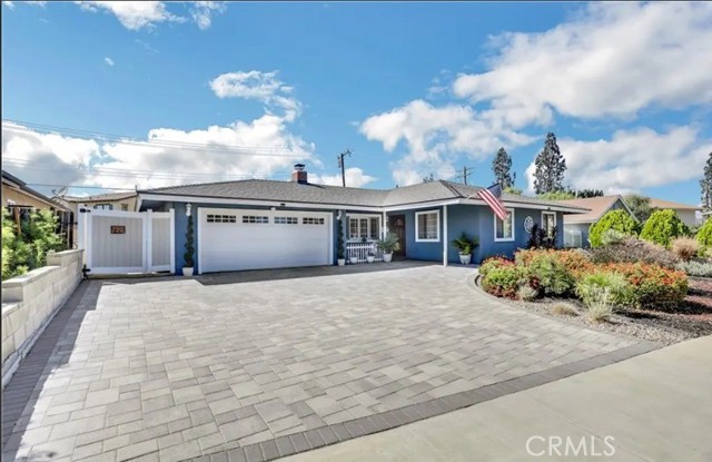 Photo of 321 N Starfire