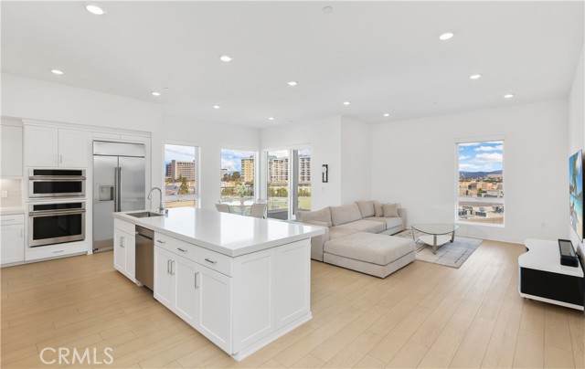 Property photo of 3700 Rivington