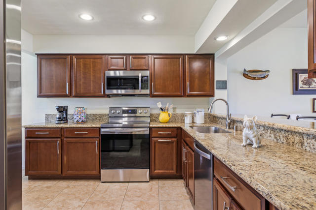 Property photo of 512 Desert Falls DR