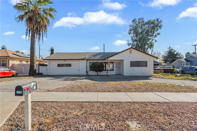 Property photo of 1113 E Acacia AV