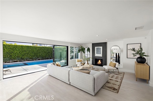 Property photo of 1924 Beryl LN