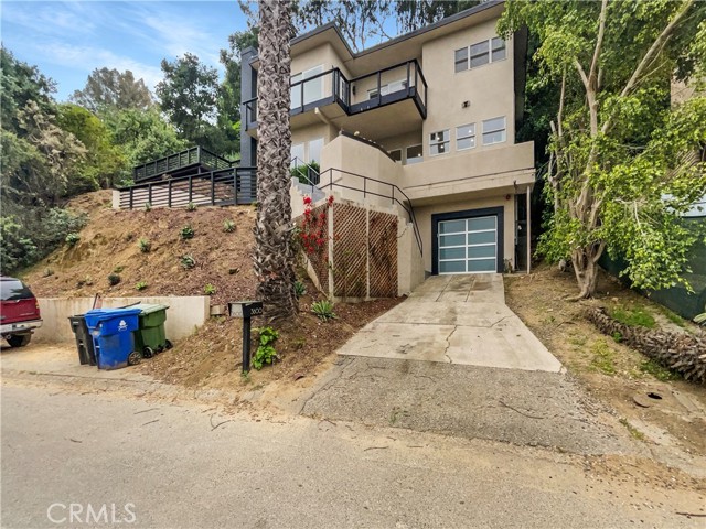 Property photo of 3600 Multiview DR