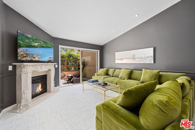 Property photo of 229 Villa Point DR