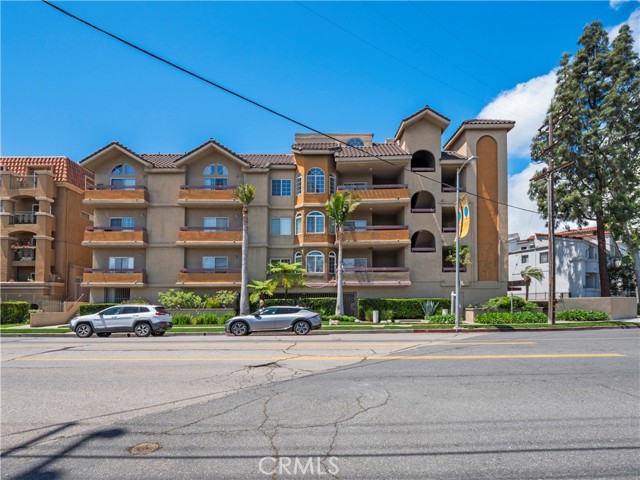 Property photo of 4301 Fulton AV