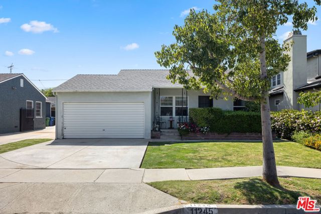 Property photo of 11245 Segrell WY