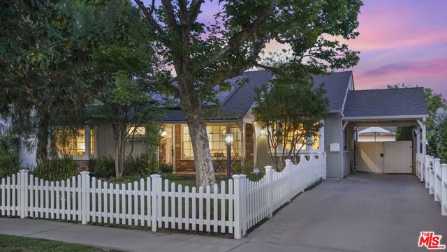 Property photo of 4546 Allott AV