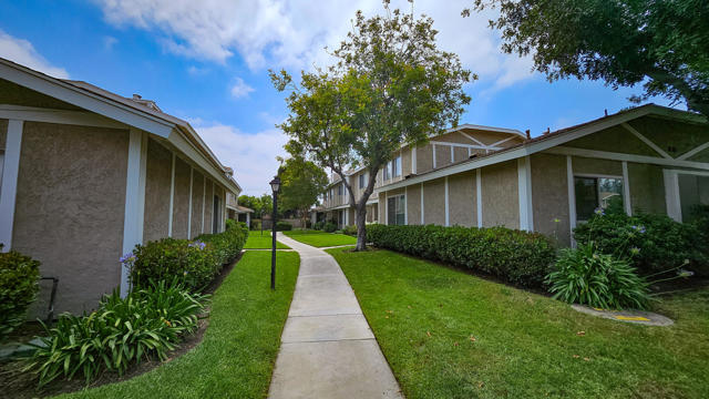 Property photo of 15226 Shadybend DR
