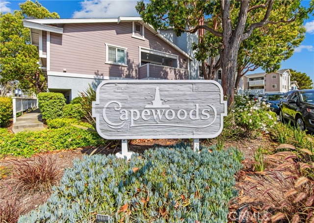 Property photo of 18051 Wakefield Ln