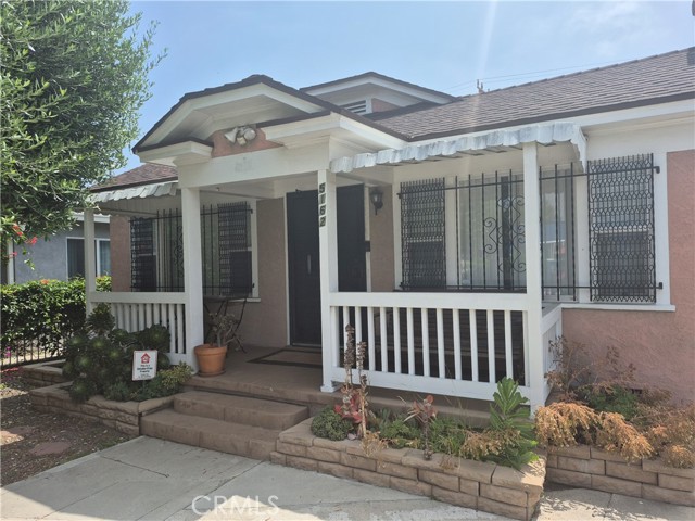 Property photo of 5162 S Manhattan PL