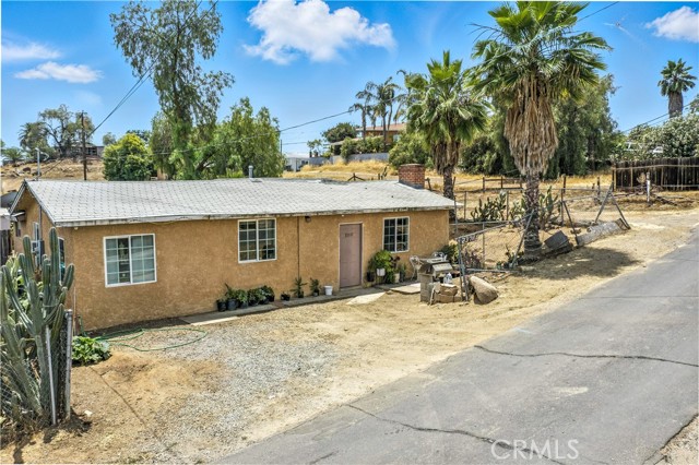Property photo of 23711 Lake DR