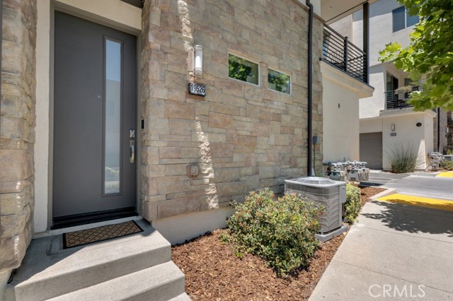 Property photo of 19526 Astor PL