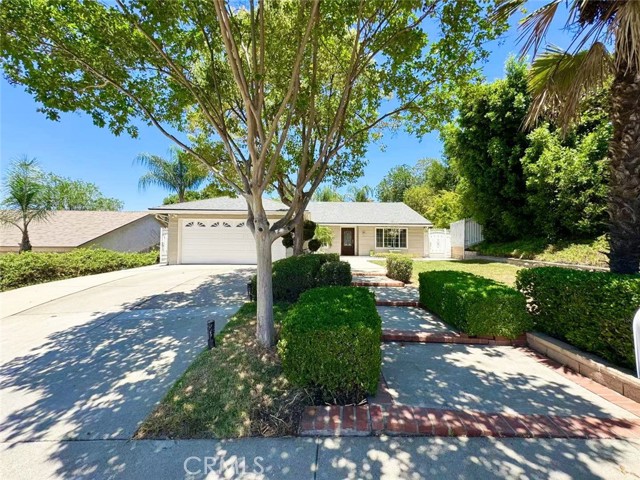 Property photo of 21315 Pinehill LN